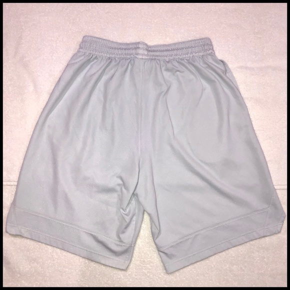 Nike DriFit ⛹🏻‍♂️🧗🏻🚣🏼🤹🏻🤺LRG Mens Shorts White Drawstring Two Pockets - Picture 11 of 16